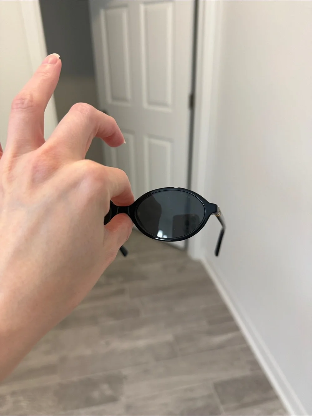 Miu Miu Black Round Sunglasses with Pink Velvet Case Like New Original